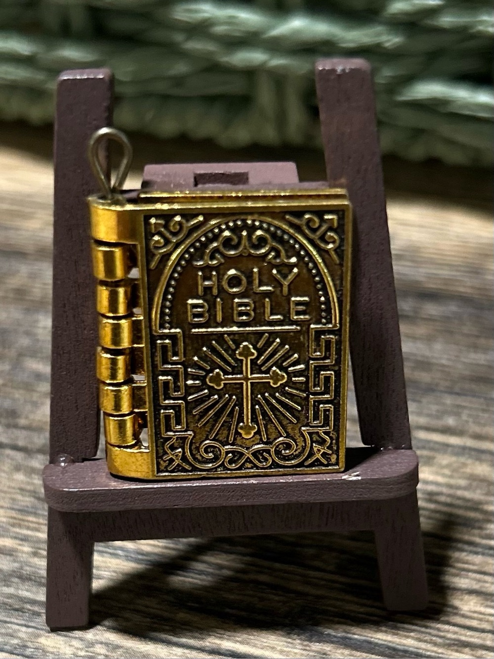 Mini Golden Bible Trinket with Easel